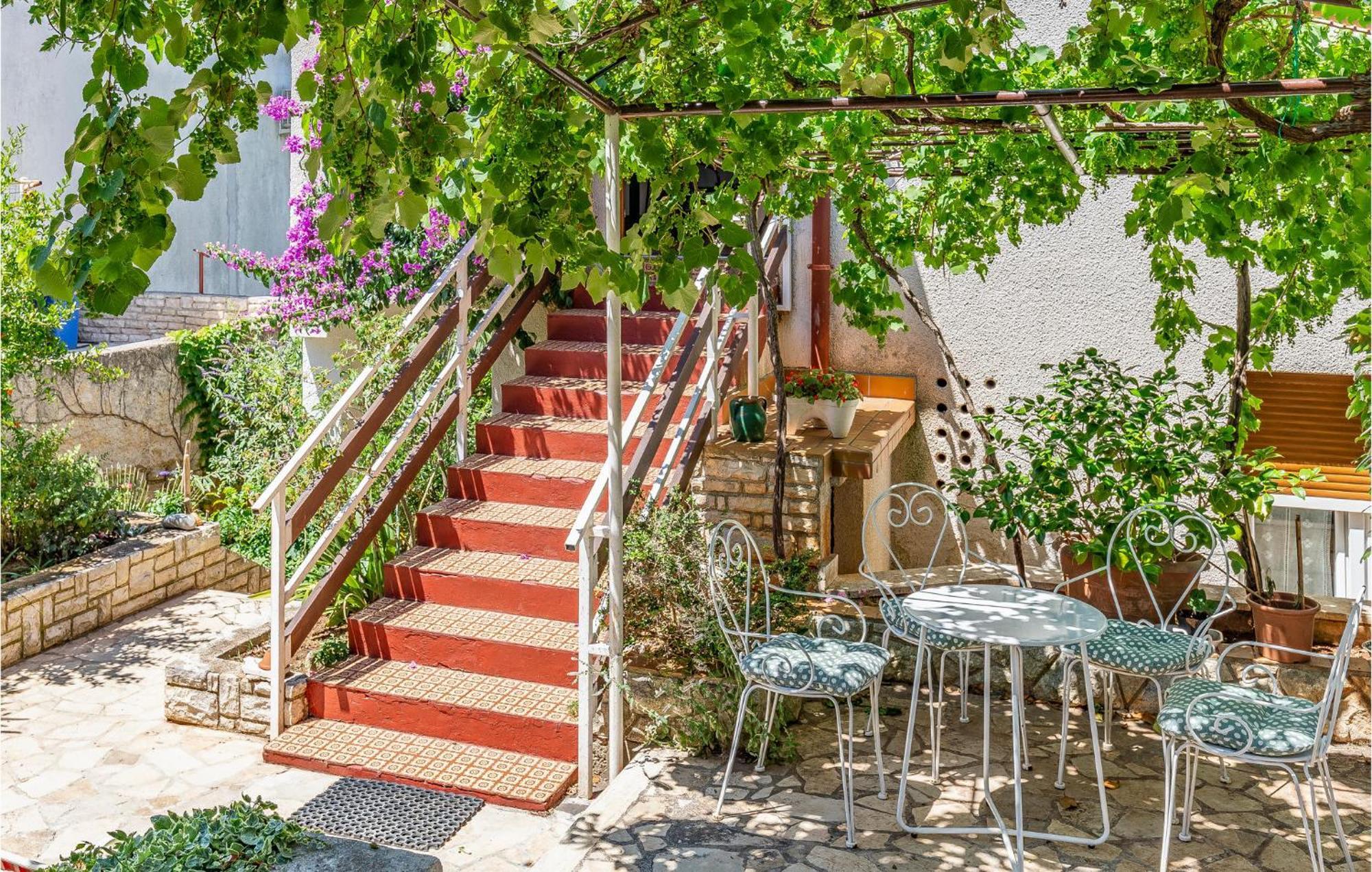 Apartment Amazing In With House Sea View *